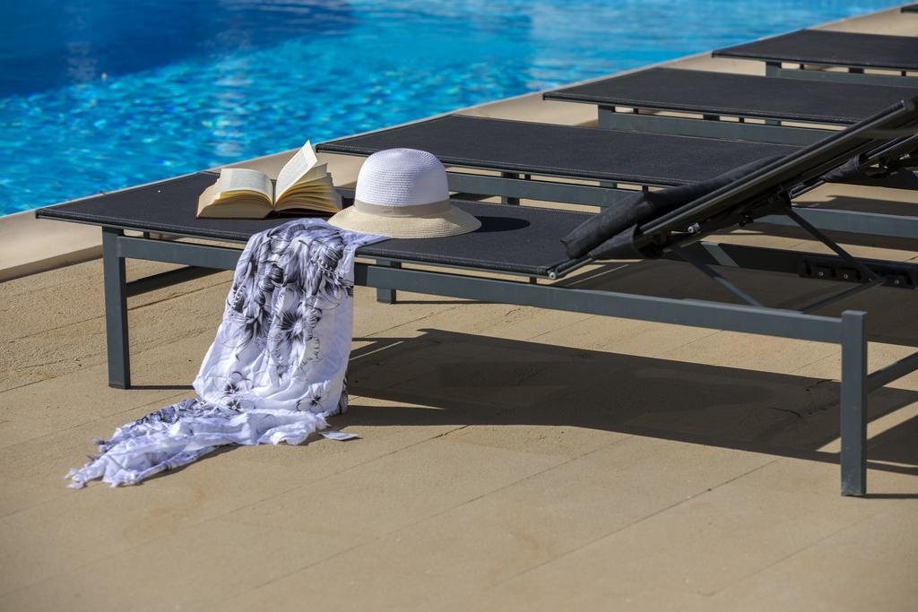 Villa Georgia Pernera Bagian luar foto