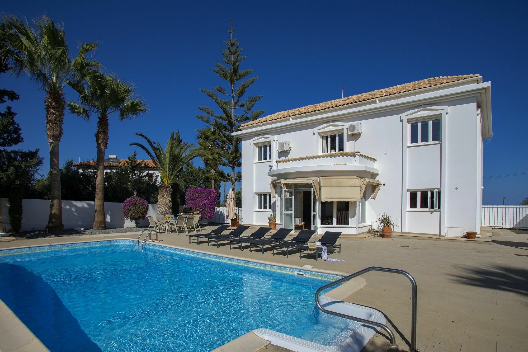 Villa Georgia Pernera Bagian luar foto